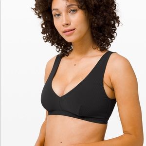 NWT Lululemon calm tides seersucker top